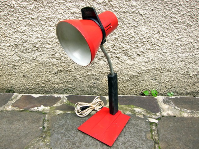 ELLY INDUSTRI LAMPU KALENG